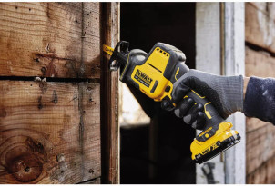 Пила шабельна акумуляторна DeWALT, 10.8/12В XR Li-lon, безщіткова, 0 - 2800 ход/хв, величина ходу 16 мм, вага 1.38 кг, без акумуляторів та ЗП, TSTAK №6