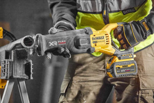 Пила шабельна акумуляторна DeWALT, 18В XR Li-lon, 0 - 3000 ход/хв, величина ходу 28.6 мм, вага 3.5 кг, без акумуляторів та ЗП, TSTAK №8