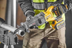 Пила шабельна акумуляторна DeWALT, 18В XR Li-lon, 0 - 3000 ход/хв, величина ходу 28.6 мм, вага 3.5 кг, без акумуляторів та ЗП, TSTAK №9