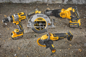 Пила шабельна акумуляторна DeWALT, 18В XR Li-lon, 0 - 3000 ход/хв, величина ходу 28.6 мм, вага 3.5 кг, без акумуляторів та ЗП, TSTAK №17