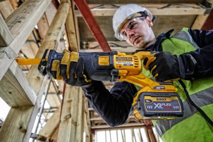 Пила шабельна акумуляторна DeWALT, 54В XR FLEXVOLT Li-lon, 0 - 3000 ход/хв, величина ходу 28.6 мм, вага 3.54 кг, без акумуляторів та ЗП, TSTAK №4