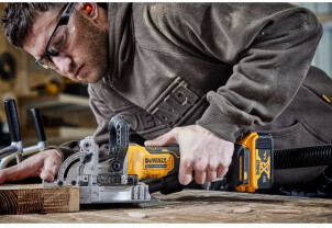 Фрезер акумуляторний безщітковий DeWALT DCW682N №10